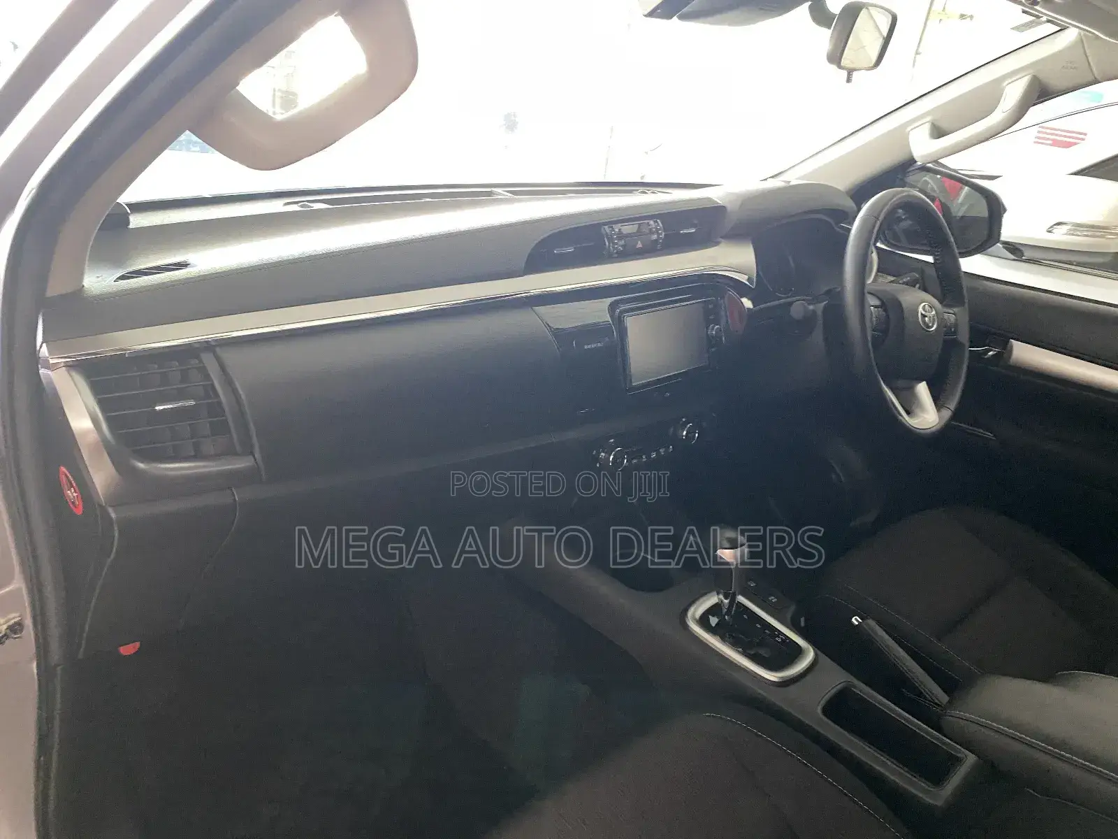 Toyota Hilux 2018 Silver