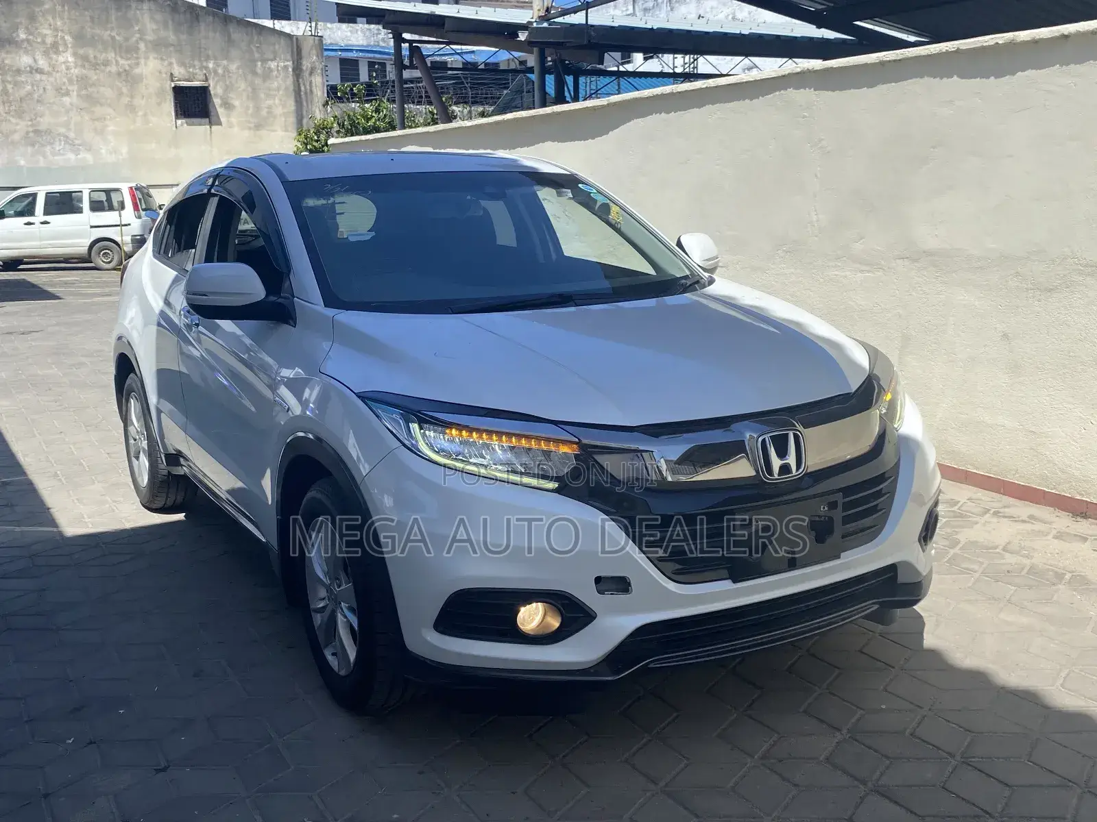 Honda Vezel 2018 White