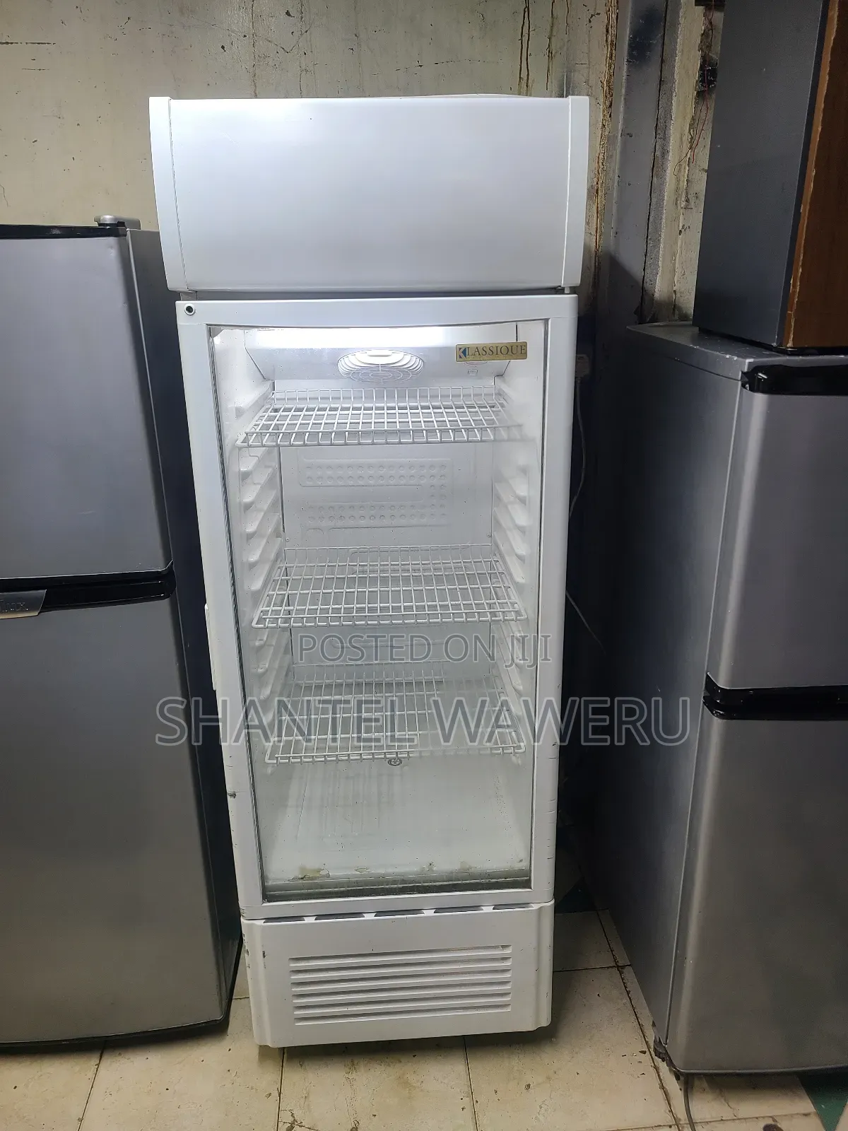 White Chiller Fridge ( Display Fridge) ^