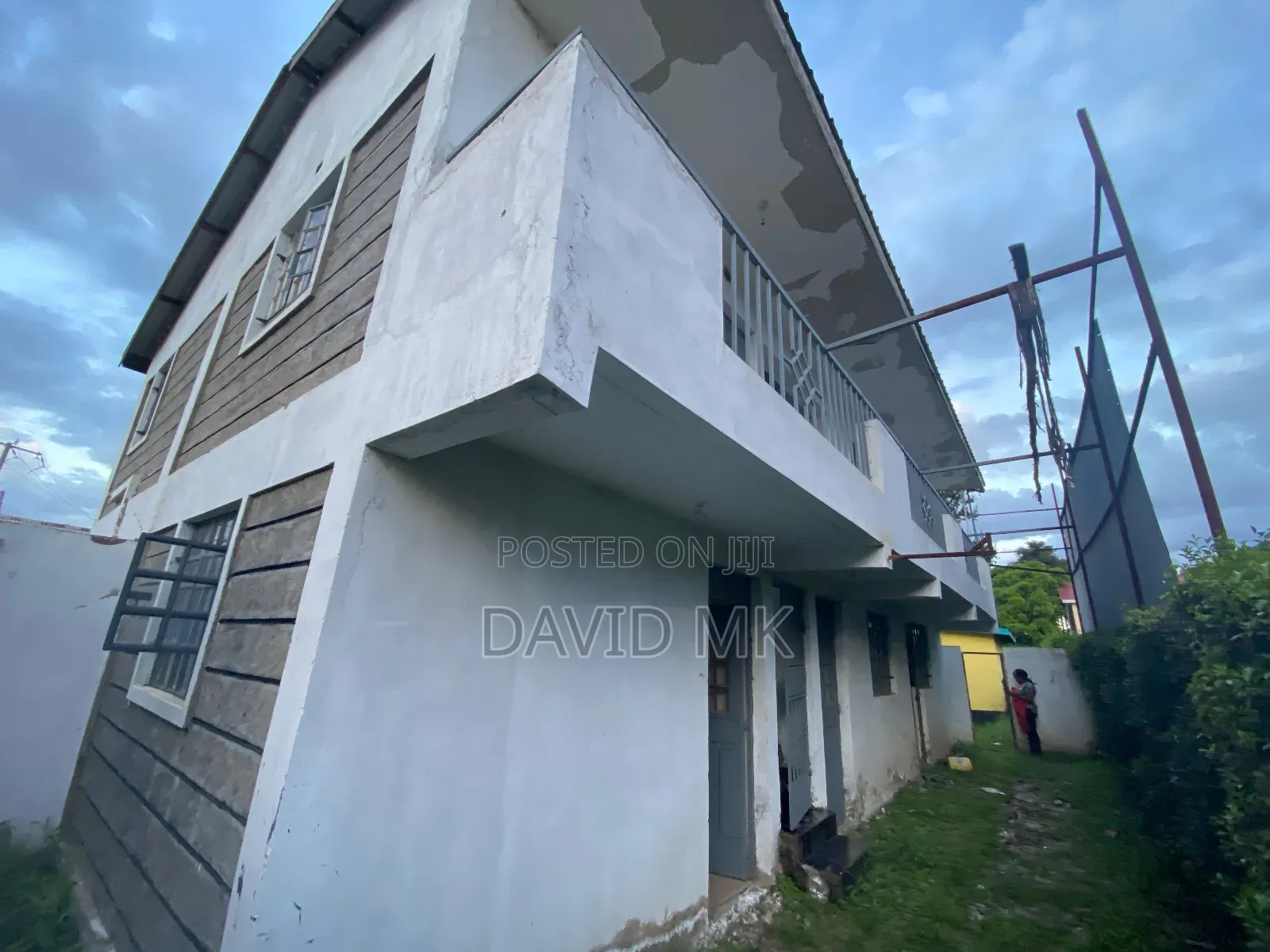 3bdrm Bungalow in Donholm Caltex for sale