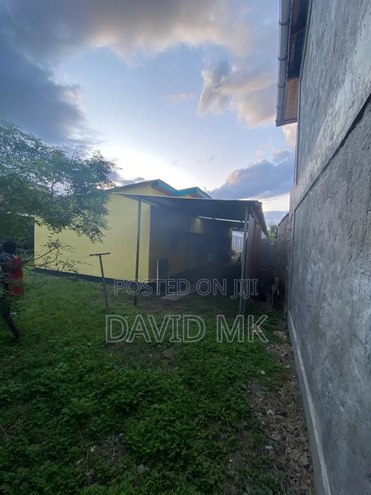 3bdrm Bungalow in Donholm Caltex for sale