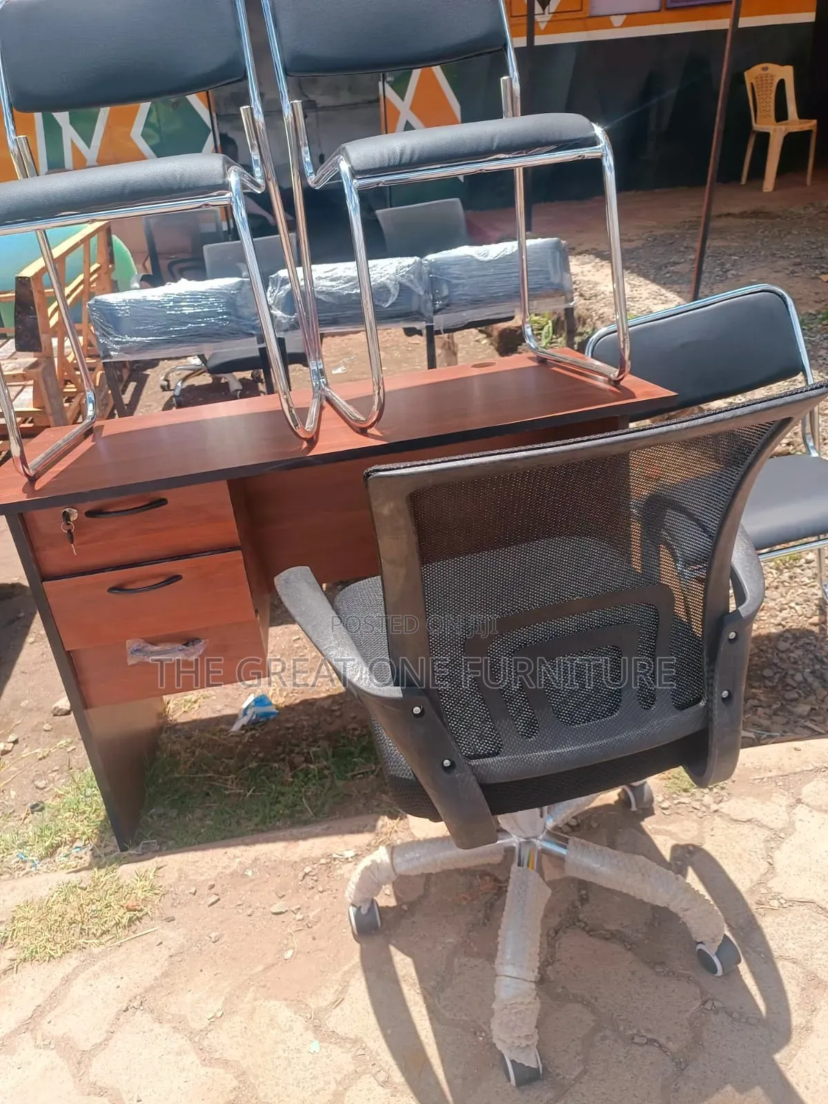 Brand New 1m Office Desk With Mesh Swivel Chair Gf4ed