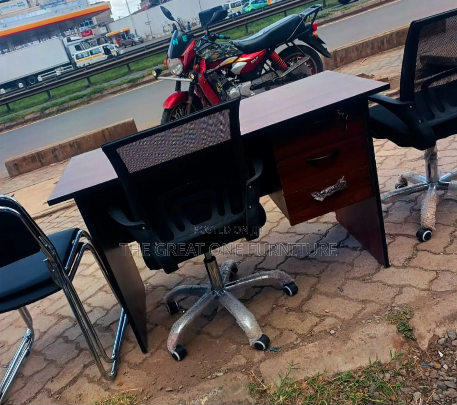 1m New Lockable Office Desk With Mesh Chair Fg8yk