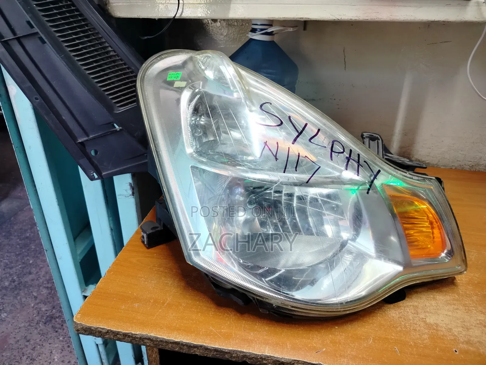 Slyphy Non Xenon Headlight