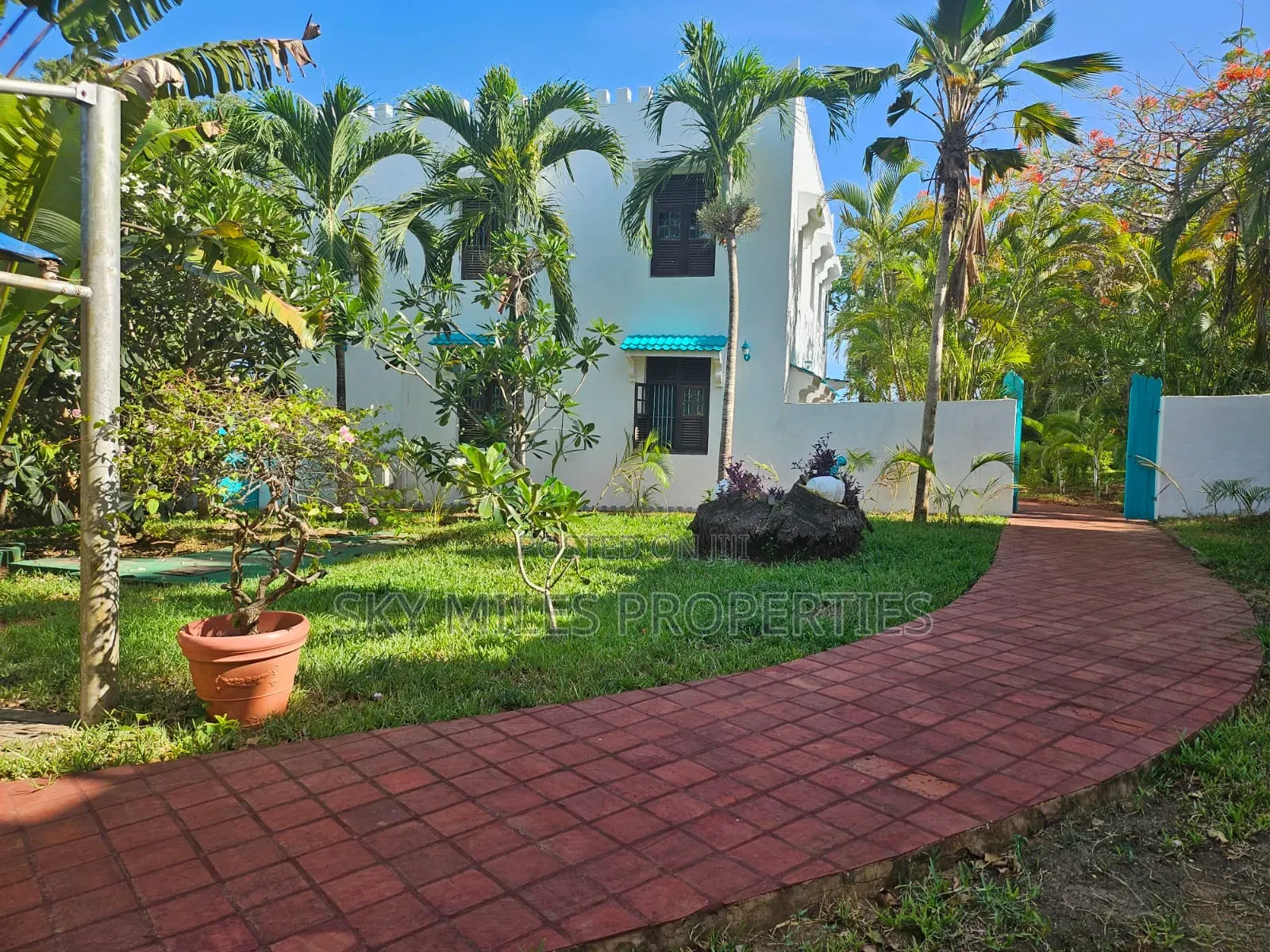 7bdrm Villa in Aloo Drive Residence, Mtwapa for sale