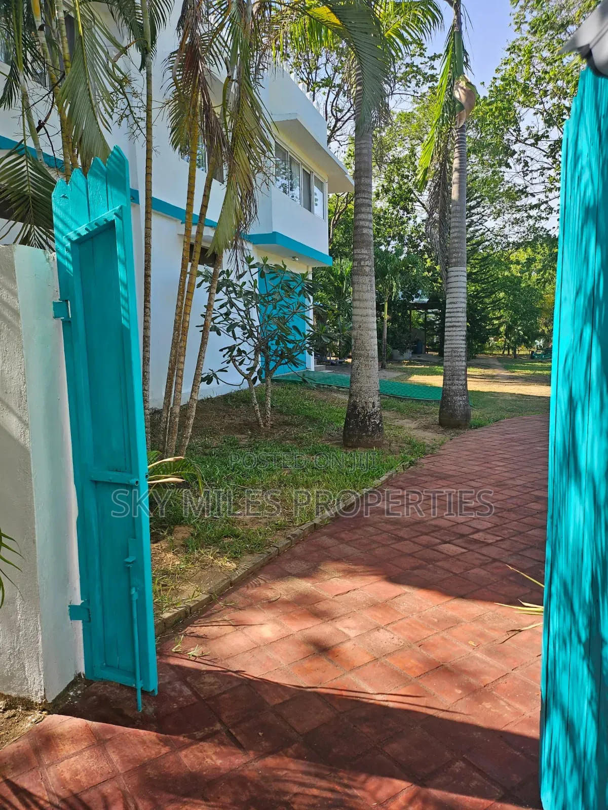 7bdrm Villa in Aloo Drive Residence, Mtwapa for sale
