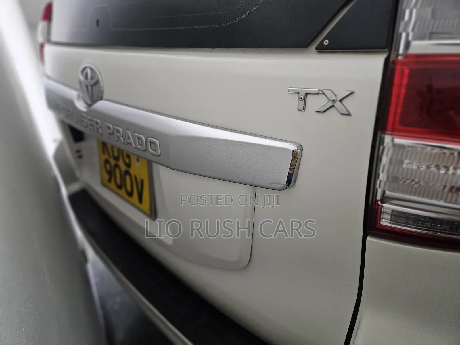 Toyota Land Cruiser Prado 2014 White