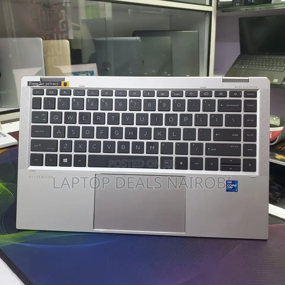 Laptop HP EliteBook 1040 G8 8GB Intel Core I7 SSD 512GB