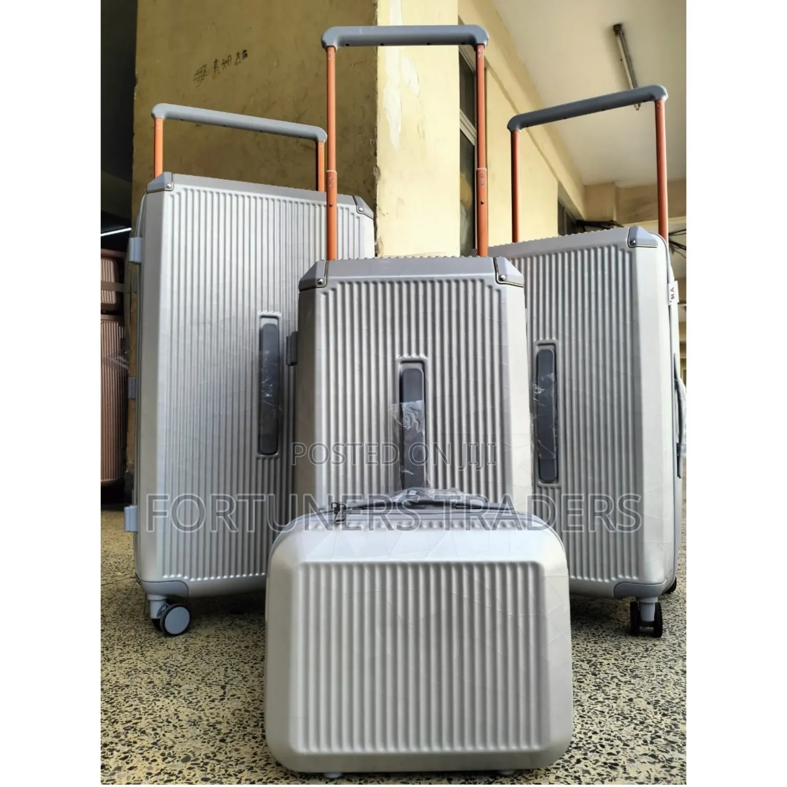4 in 1 Suitcase With Big Handle, Executive