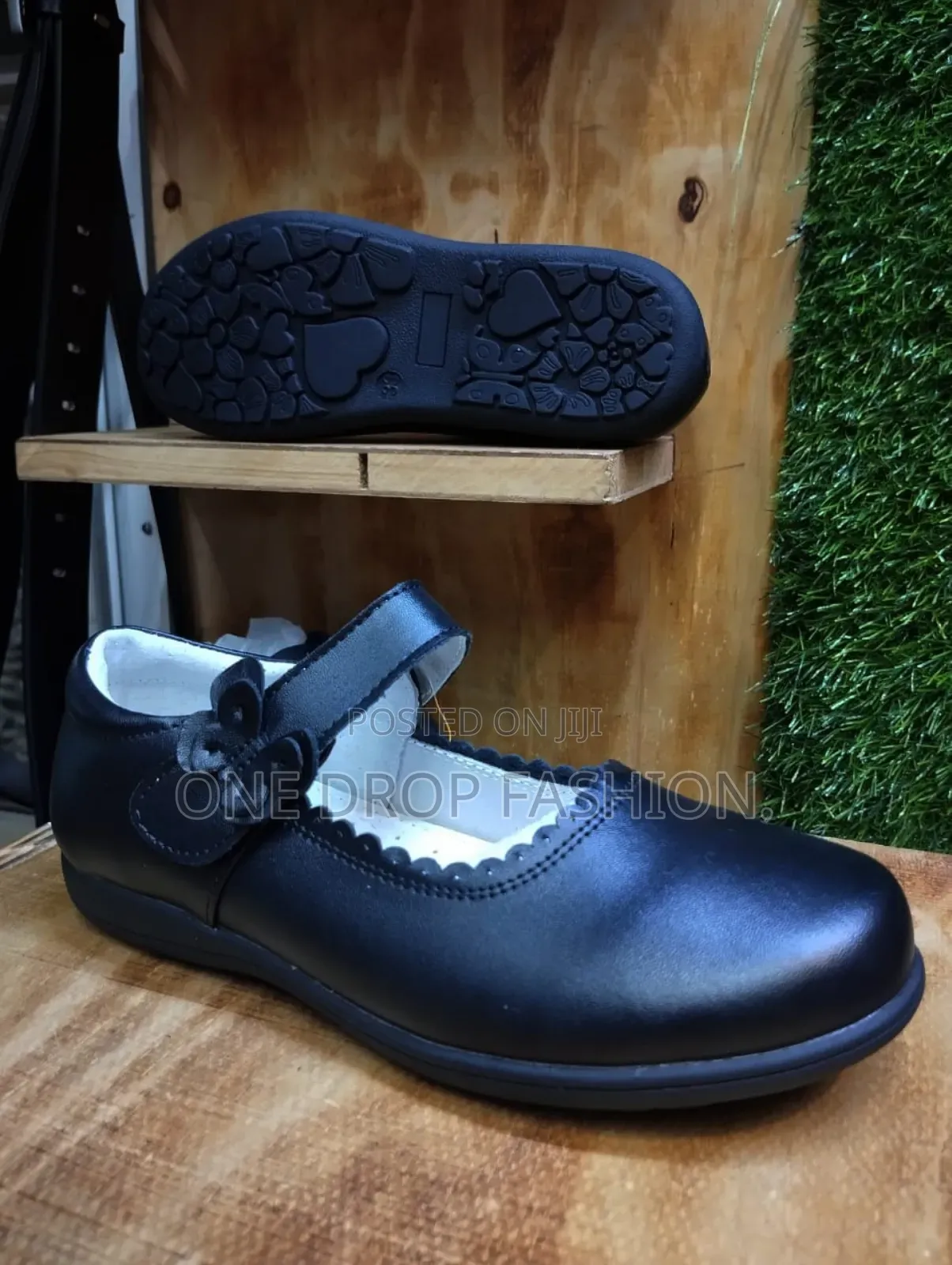 New Schooling Shoe's 678r