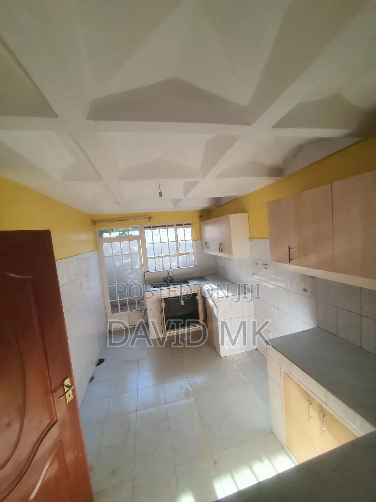 4bdrm Maisonette in Varshity, Kamakis for rent