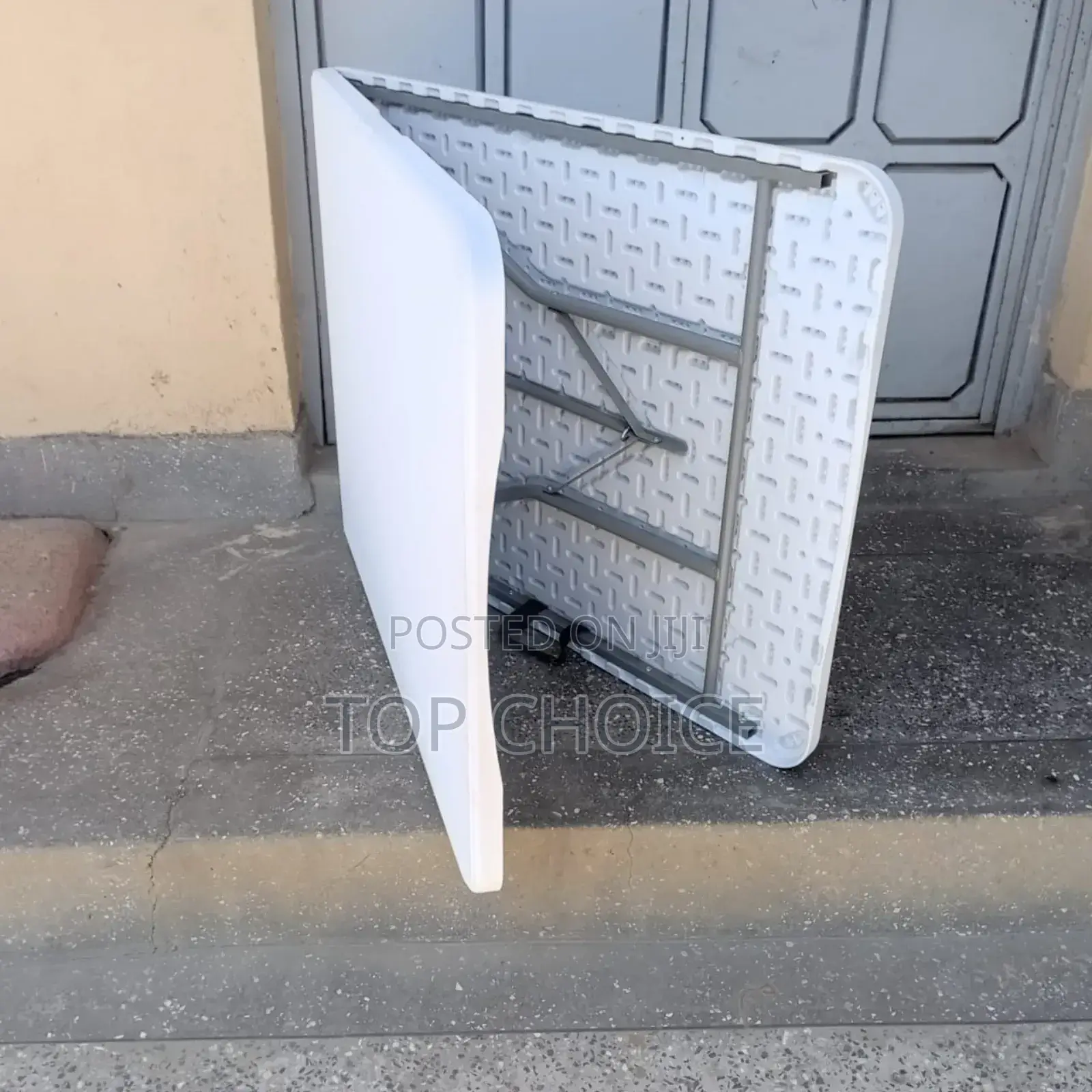 Foldable Plastic Table
