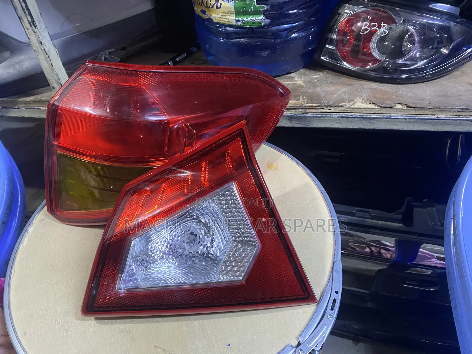 Suzuki Escudo 2016 Bootlight