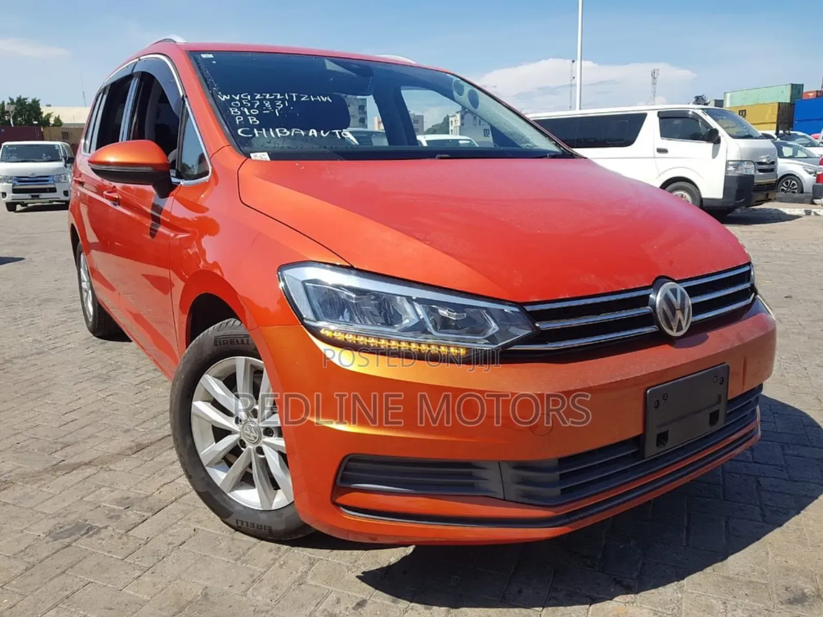 Volkswagen Touran 2018 Orange