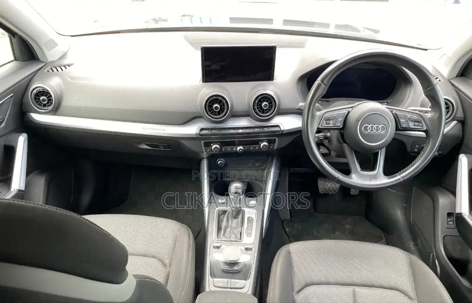Audi Q2 2018 Gray