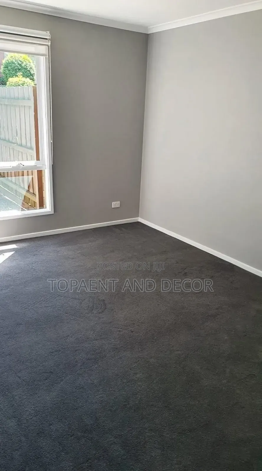 Fitted Wall to Wall Grey Carpet
