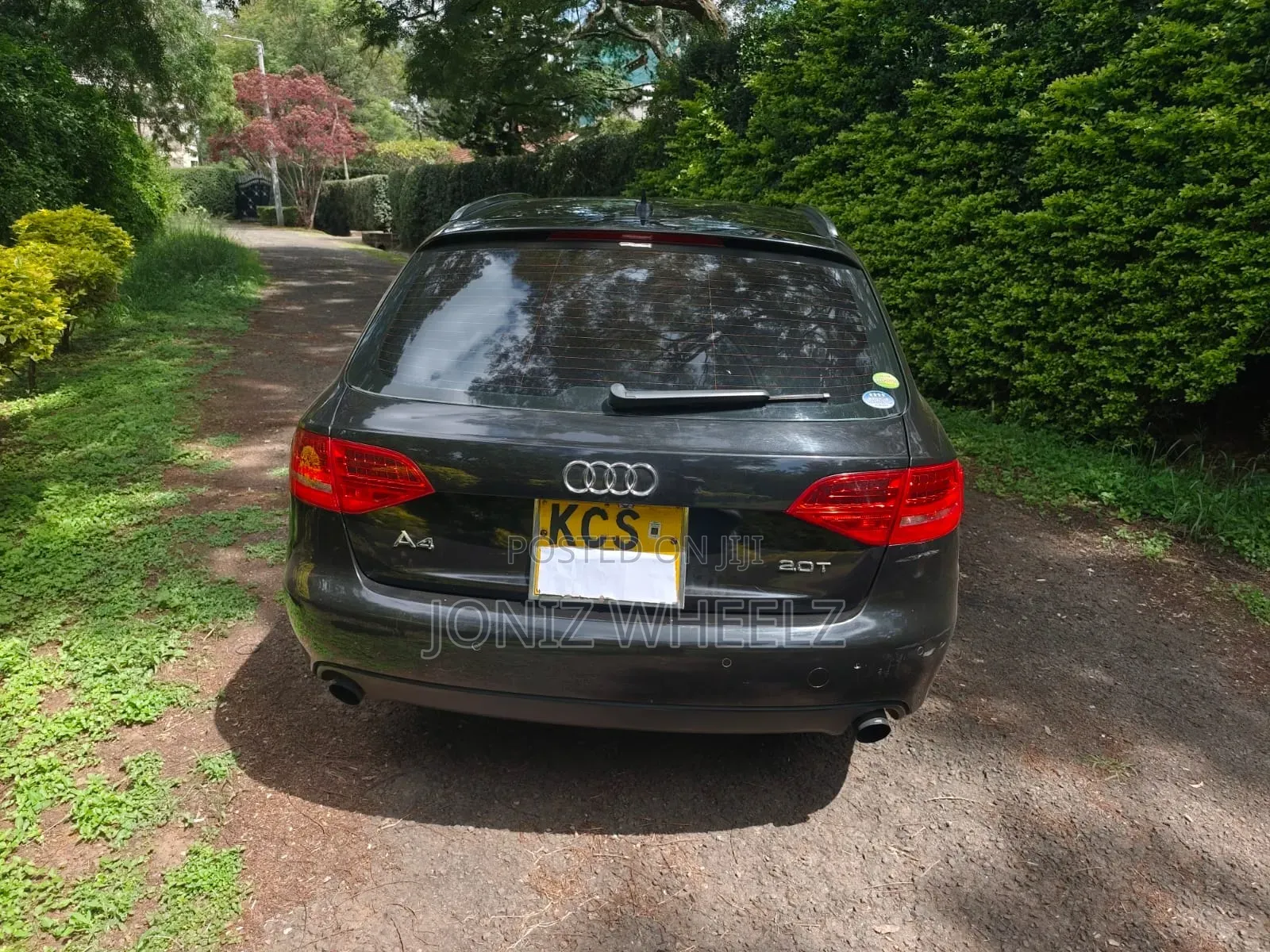 Audi A4 2.0T Premium 2011 Black