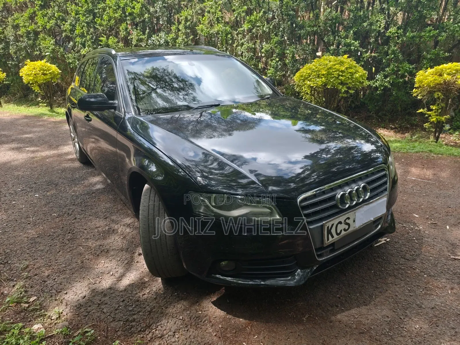 Audi A4 2.0T Premium 2011 Black