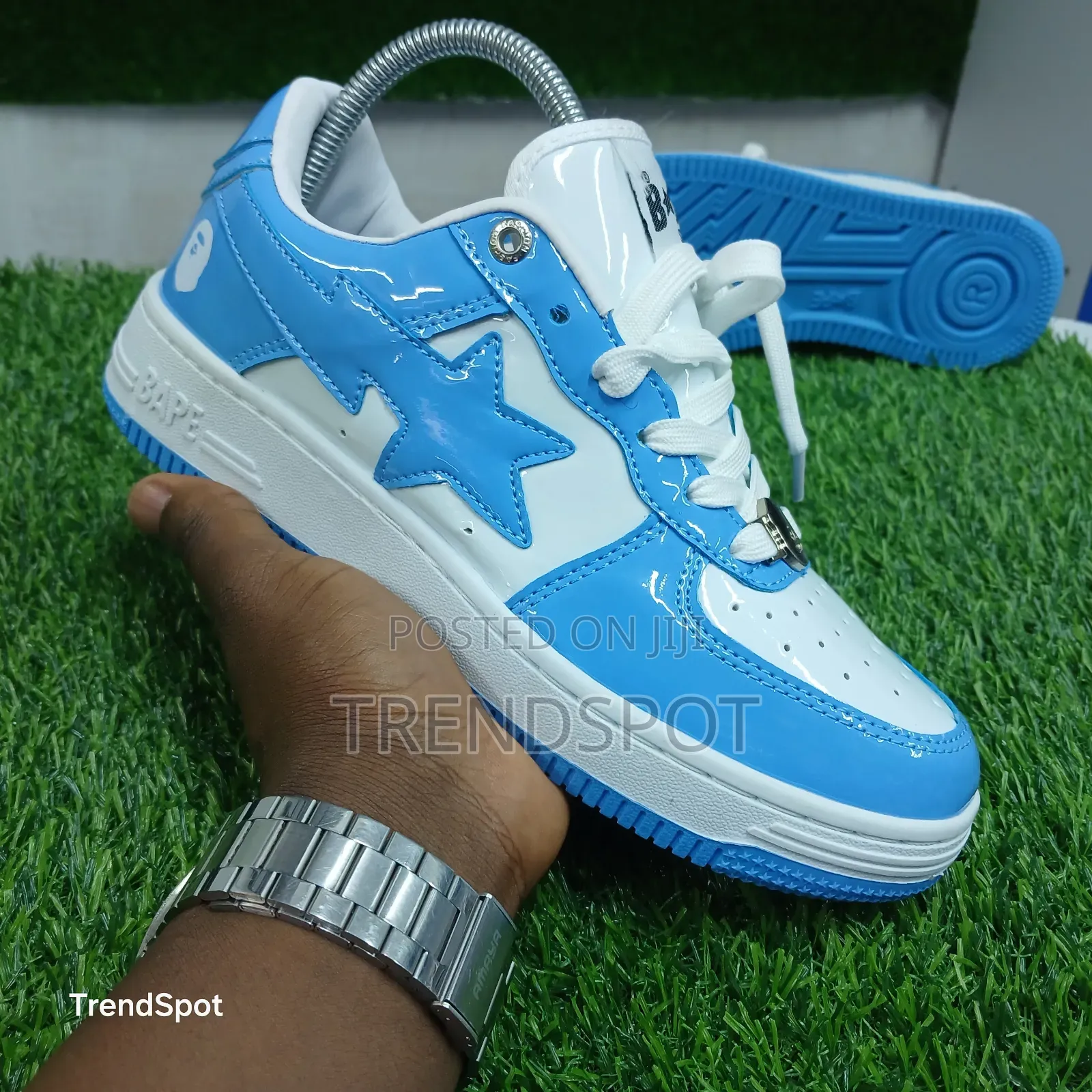 Bapestar 
Blue White 
Sizes 37-45