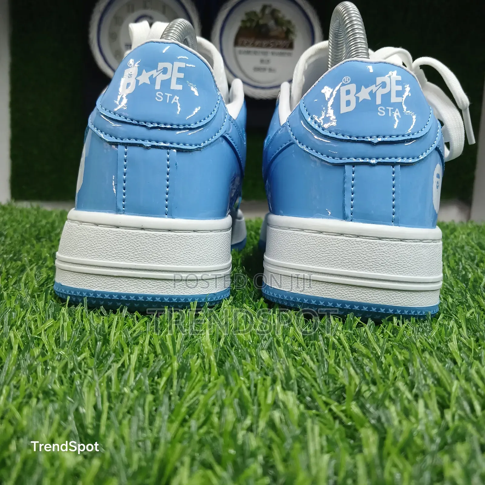 Bapestar 
Blue White 
Sizes 37-45