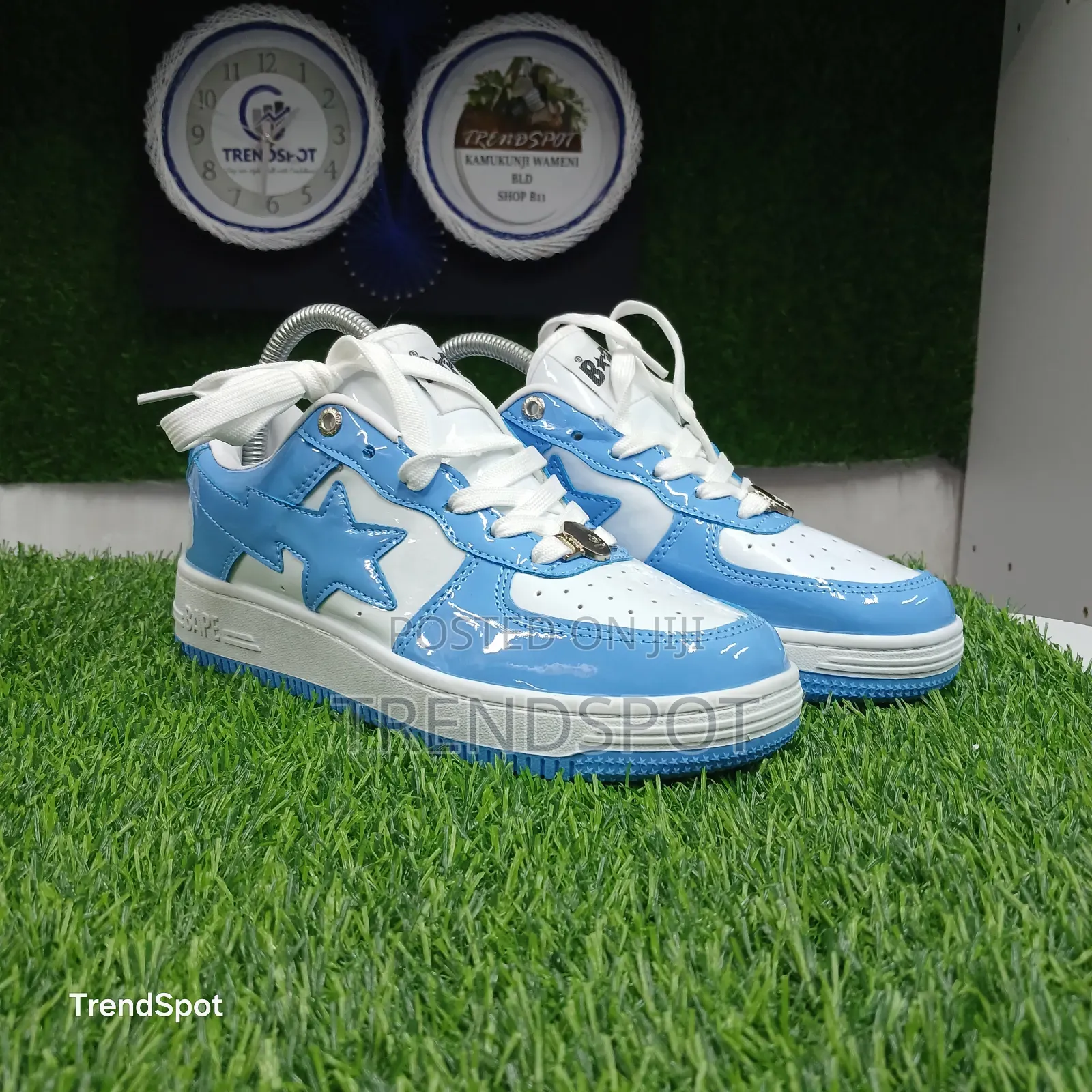 Bapestar 
Blue White 
Sizes 37-45