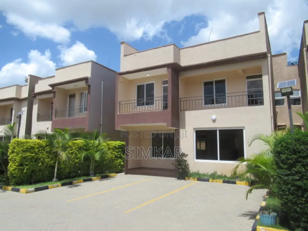 4bdrm Villa in Syokimau, Gateway Mall Area for sale