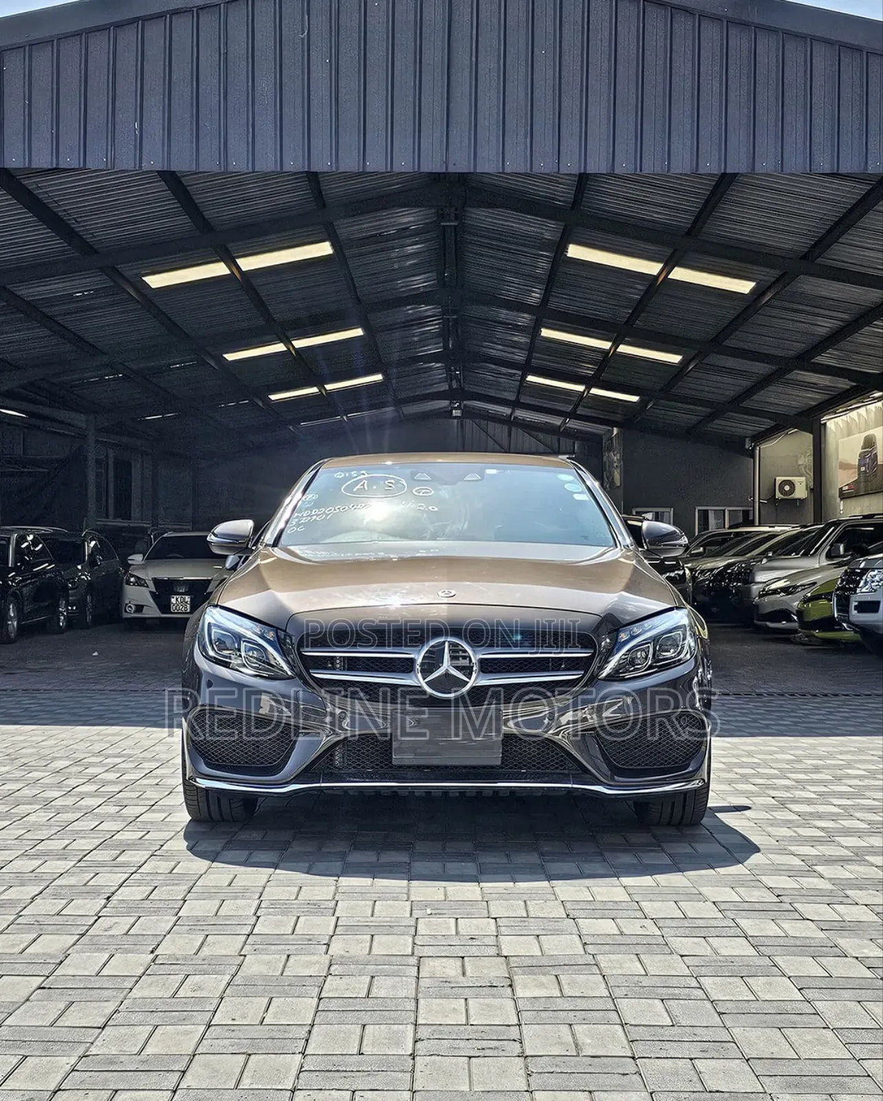 Mercedes-Benz C200 2018 Brown