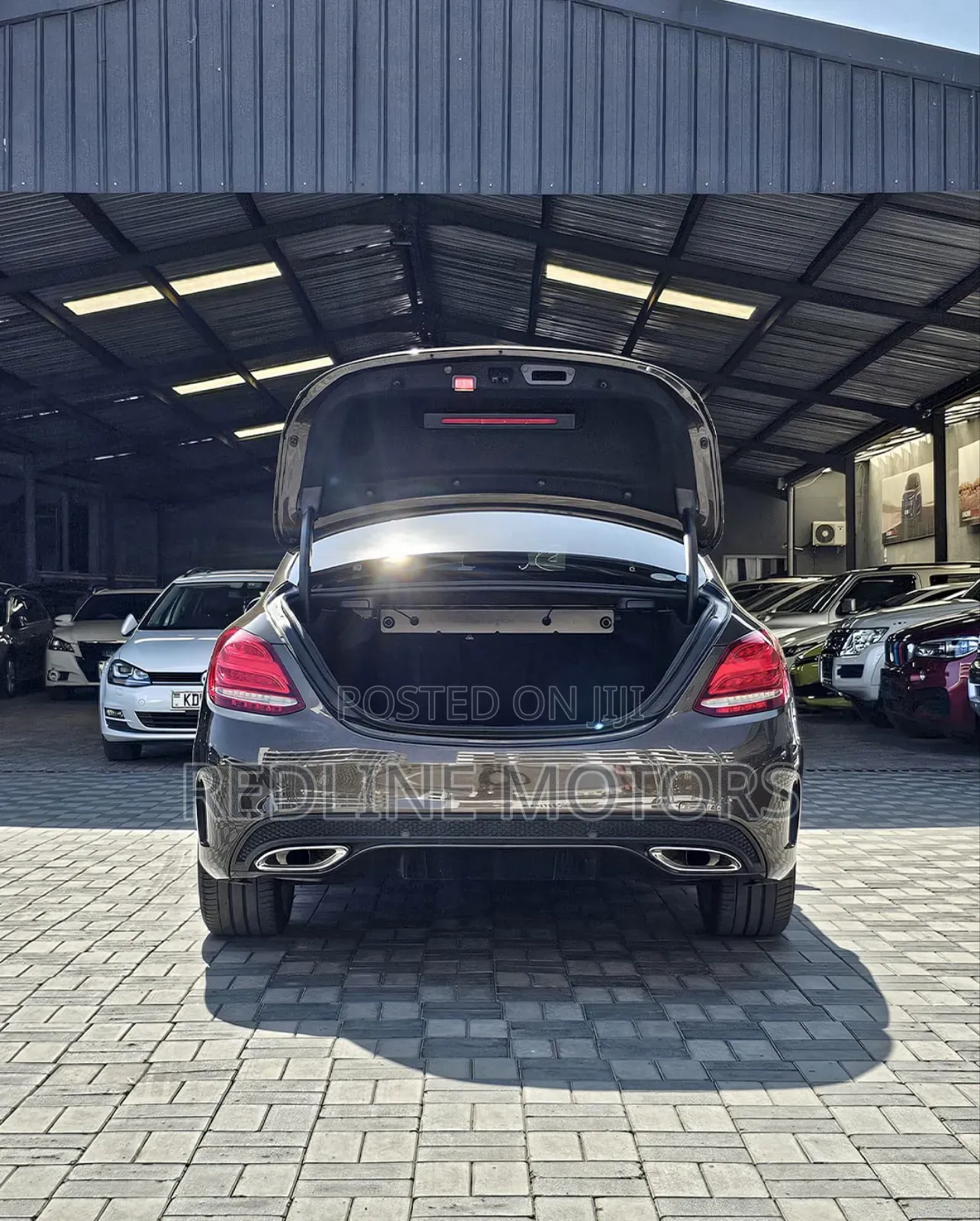 Mercedes-Benz C200 2018 Brown