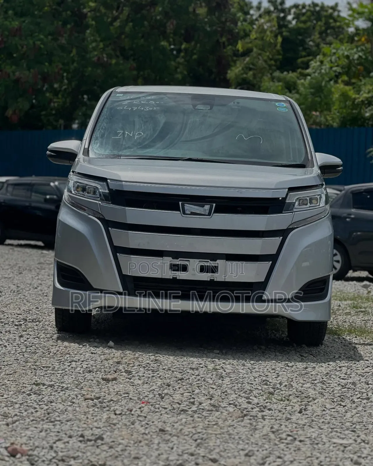 Toyota Noah 2.0 AWD (7 Seater) 2018 Silver