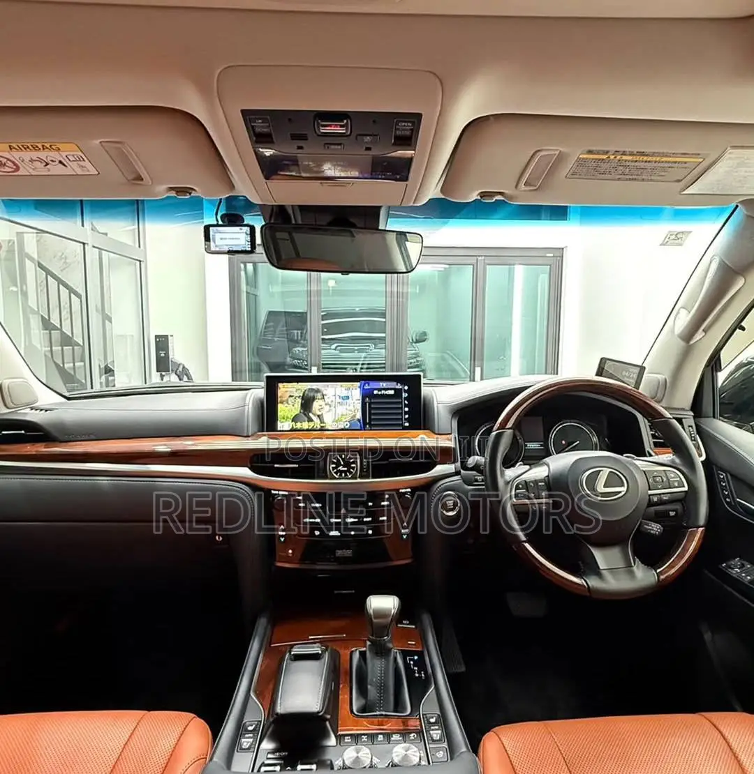 Lexus LX 570 (5 seats) AWD 2018 Gray