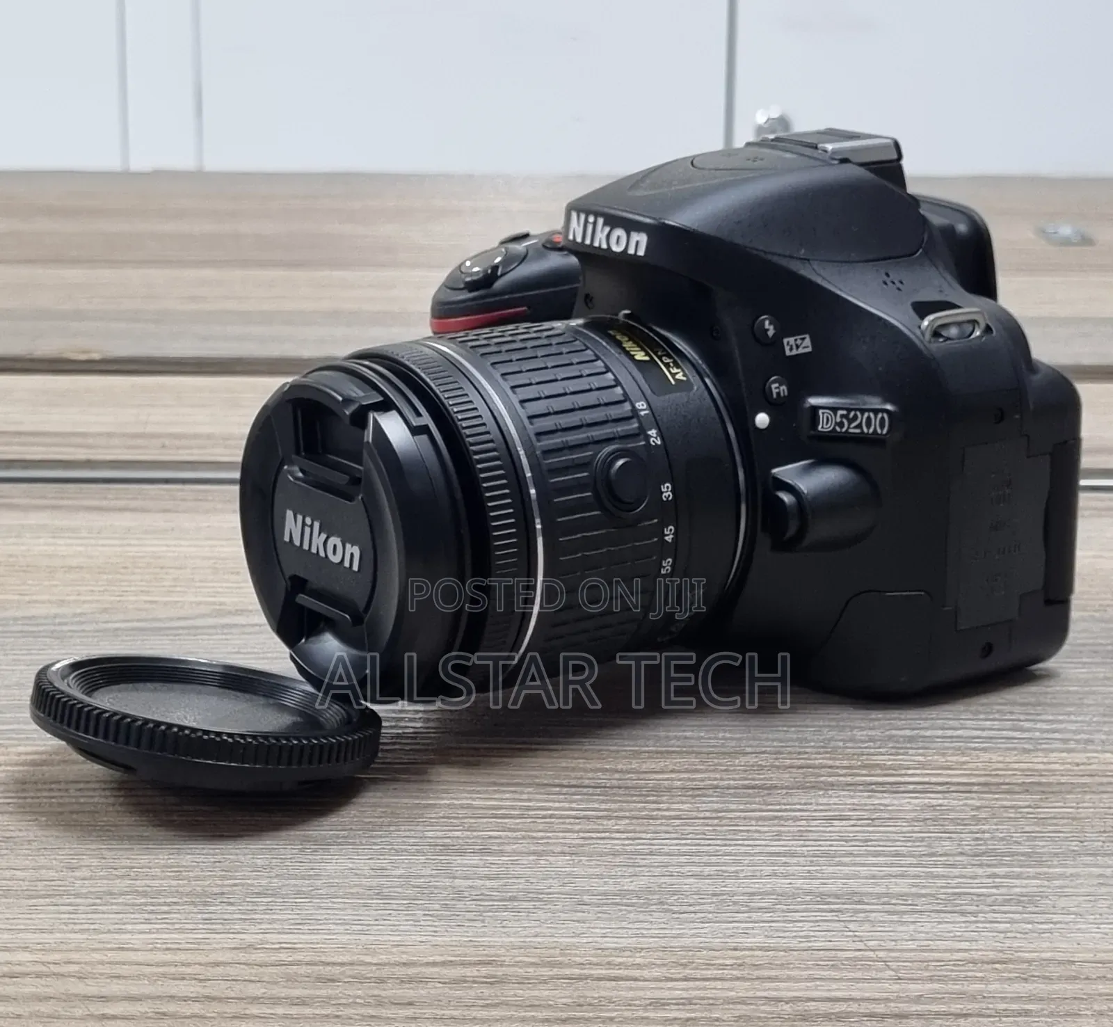 Nikon D5200 Digital SLR Camera Kit With 18-55mm Lens
