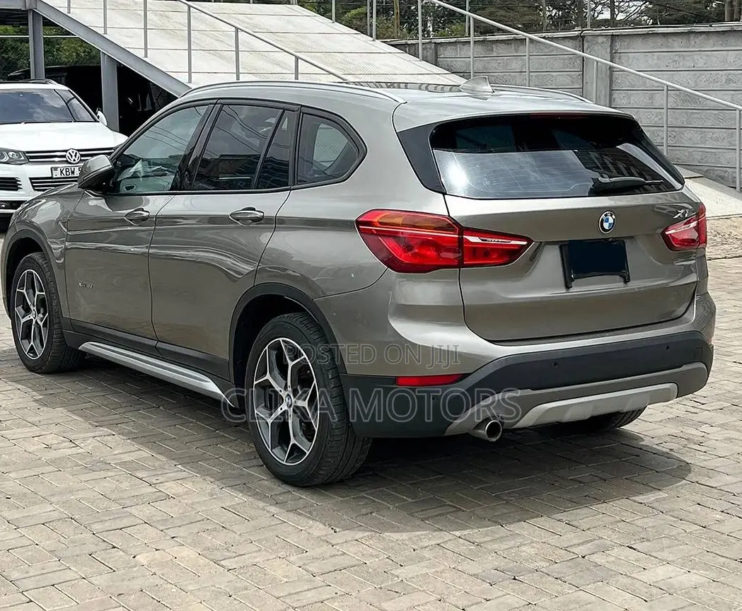 BMW X1 xDrive28i AWD 2016 Ivory