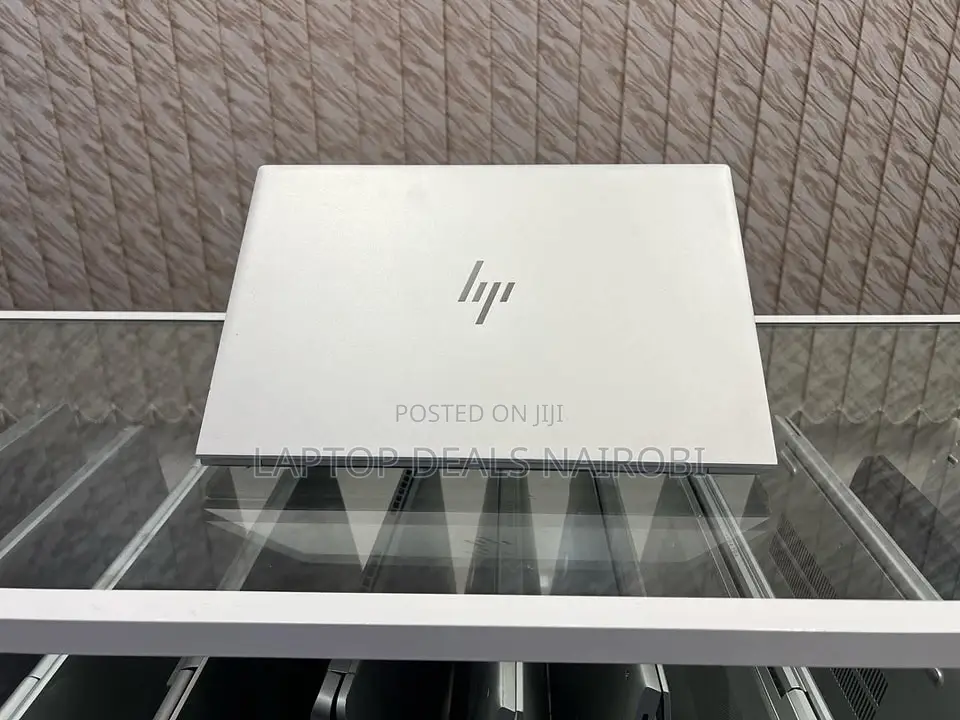 Laptop HP EliteBook 830 G8 16GB Intel Core I7 SSD 512GB
