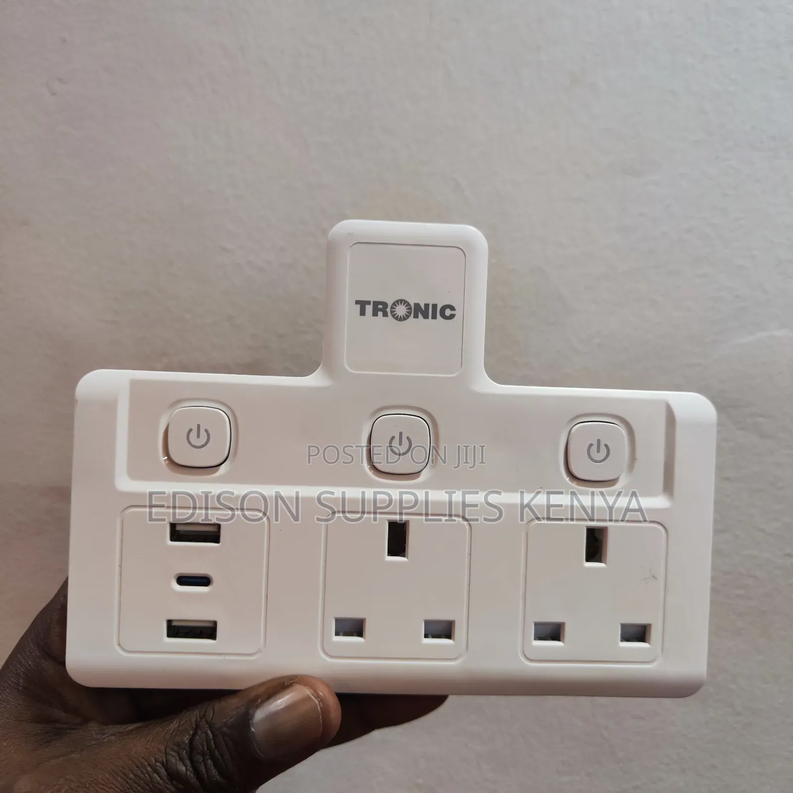Tronic Multi Socket Travel Adaptor Usb Port Extension Socket