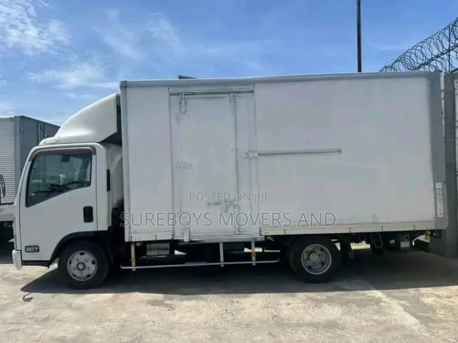 We Offer Transport//Movers Hire Lorry and Pickup