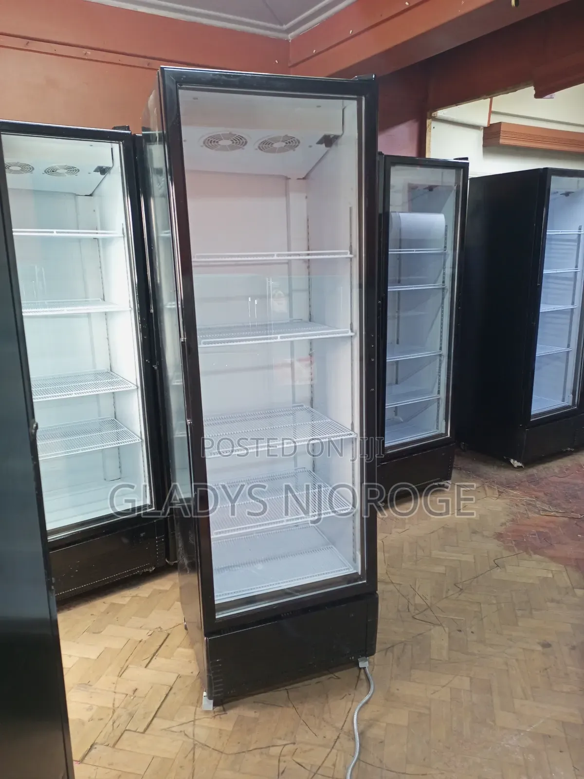 Guaranteen Display Fridge/Well Maintained