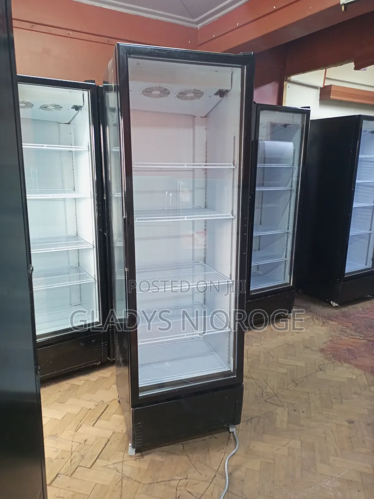 Guaranteen Display Fridge/Well Maintained