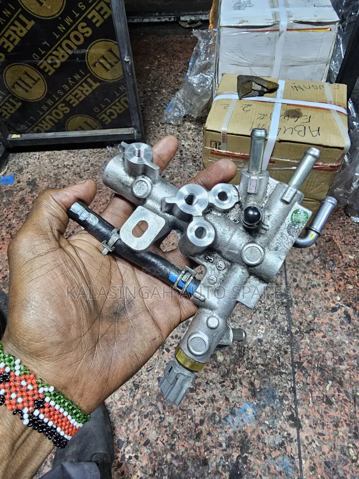 Fuel Distributor For Sh Mazda Cx5