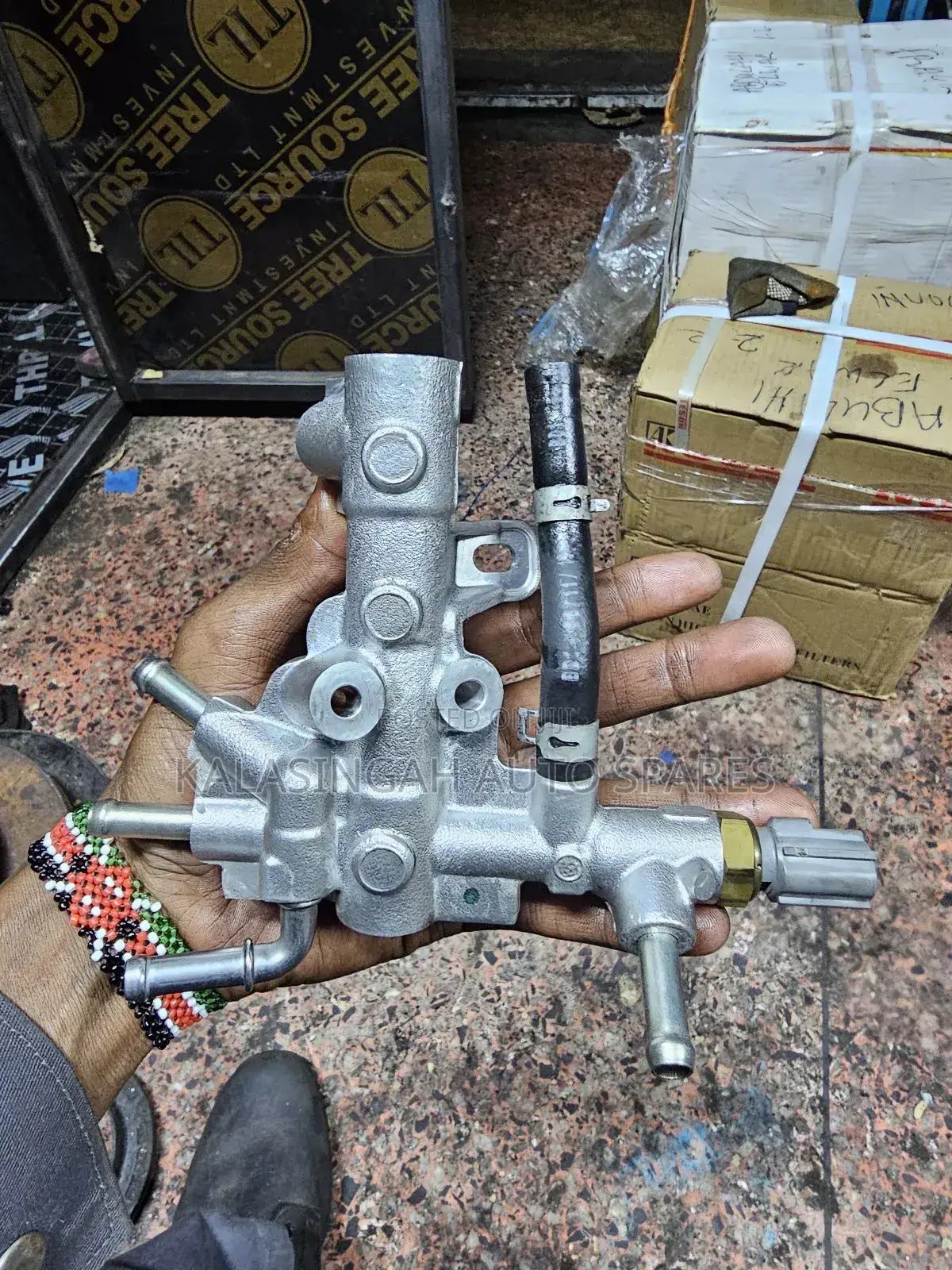 Fuel Distributor For Sh Mazda Cx5