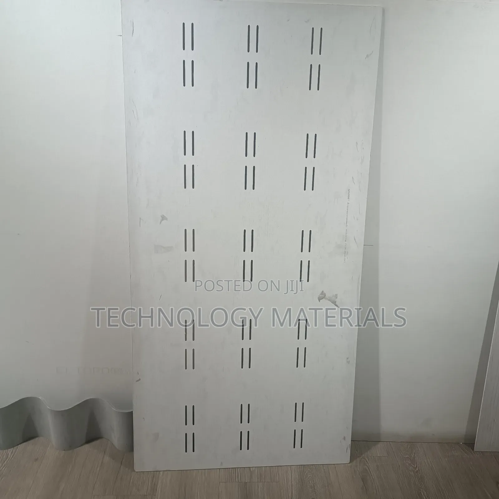 Groove Teak Uncolored Eve Vent Boards(600*1200)
