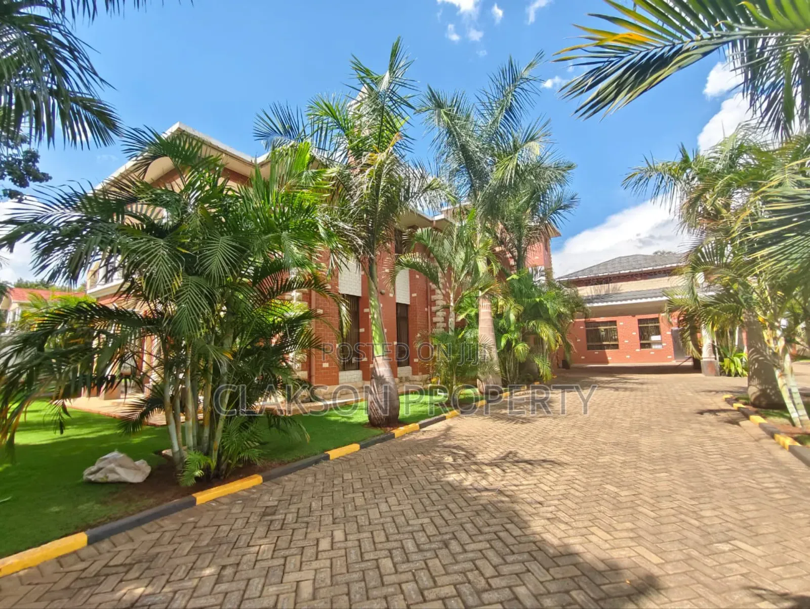 6bdrm Townhouse / Terrace in Karen for rent