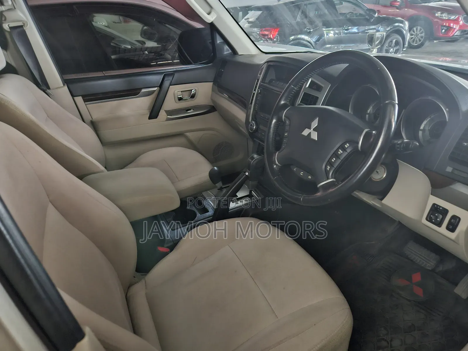 Mitsubishi Pajero 2017 Brown