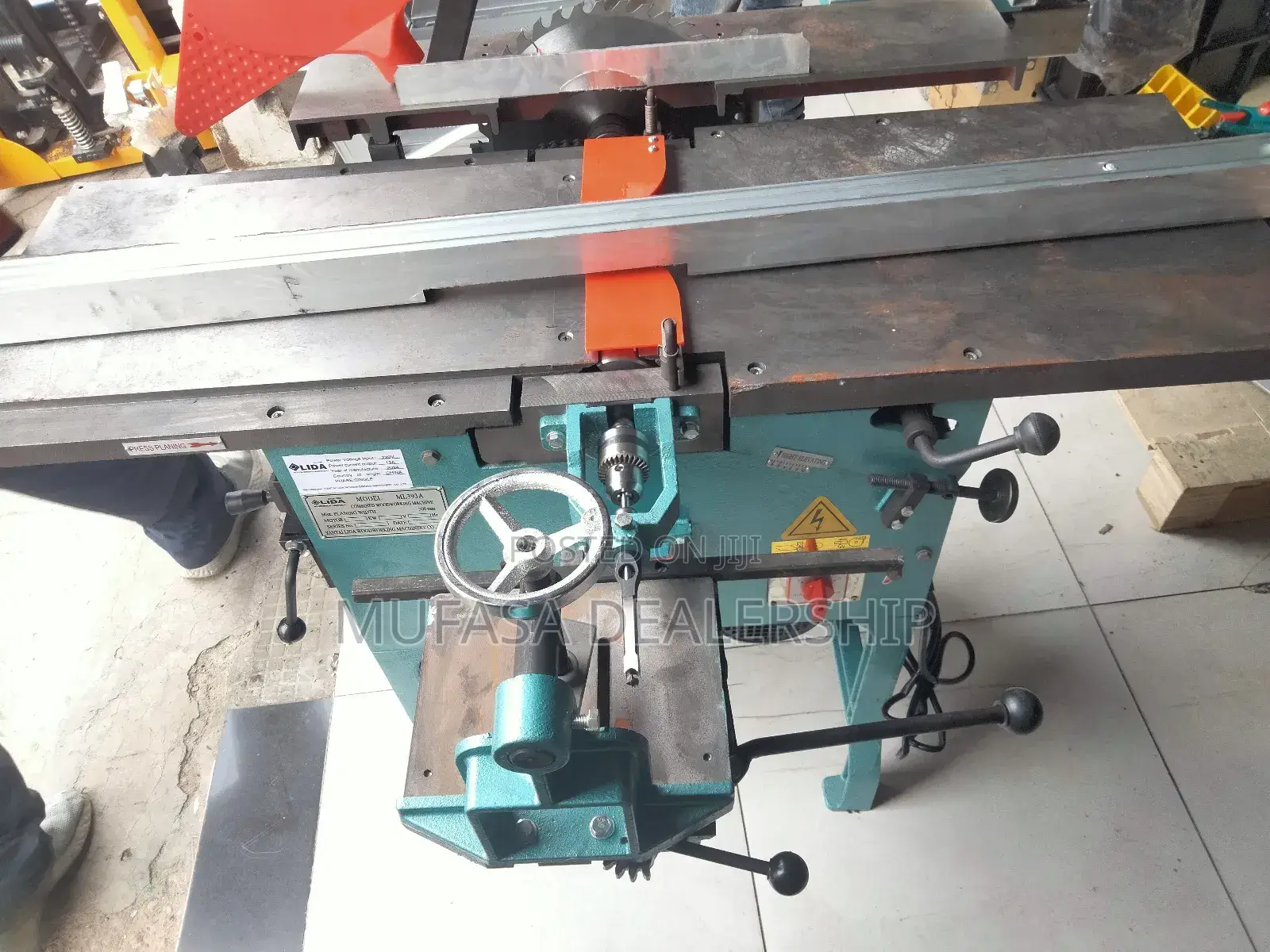Craftman's Woodworking Machine