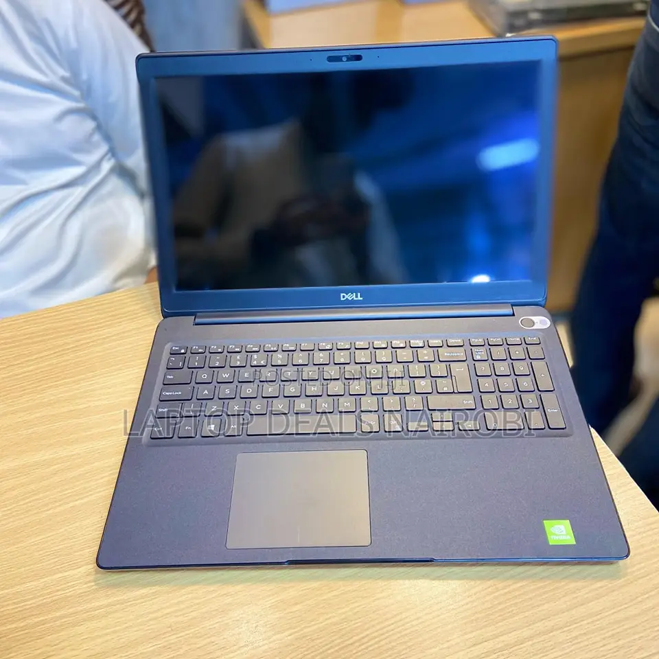 Laptop Dell G3 15 3500 16GB Intel Core I7 SSD 256GB