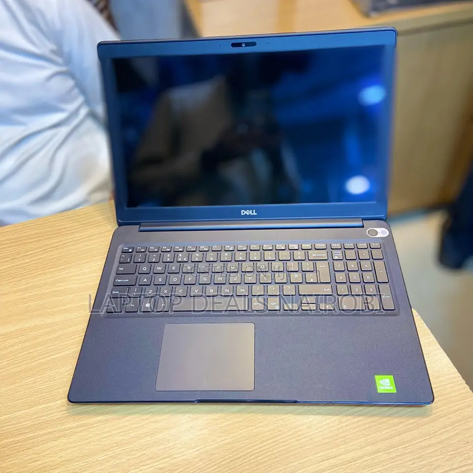 Laptop Dell G3 15 3500 16GB Intel Core I7 SSD 256GB
