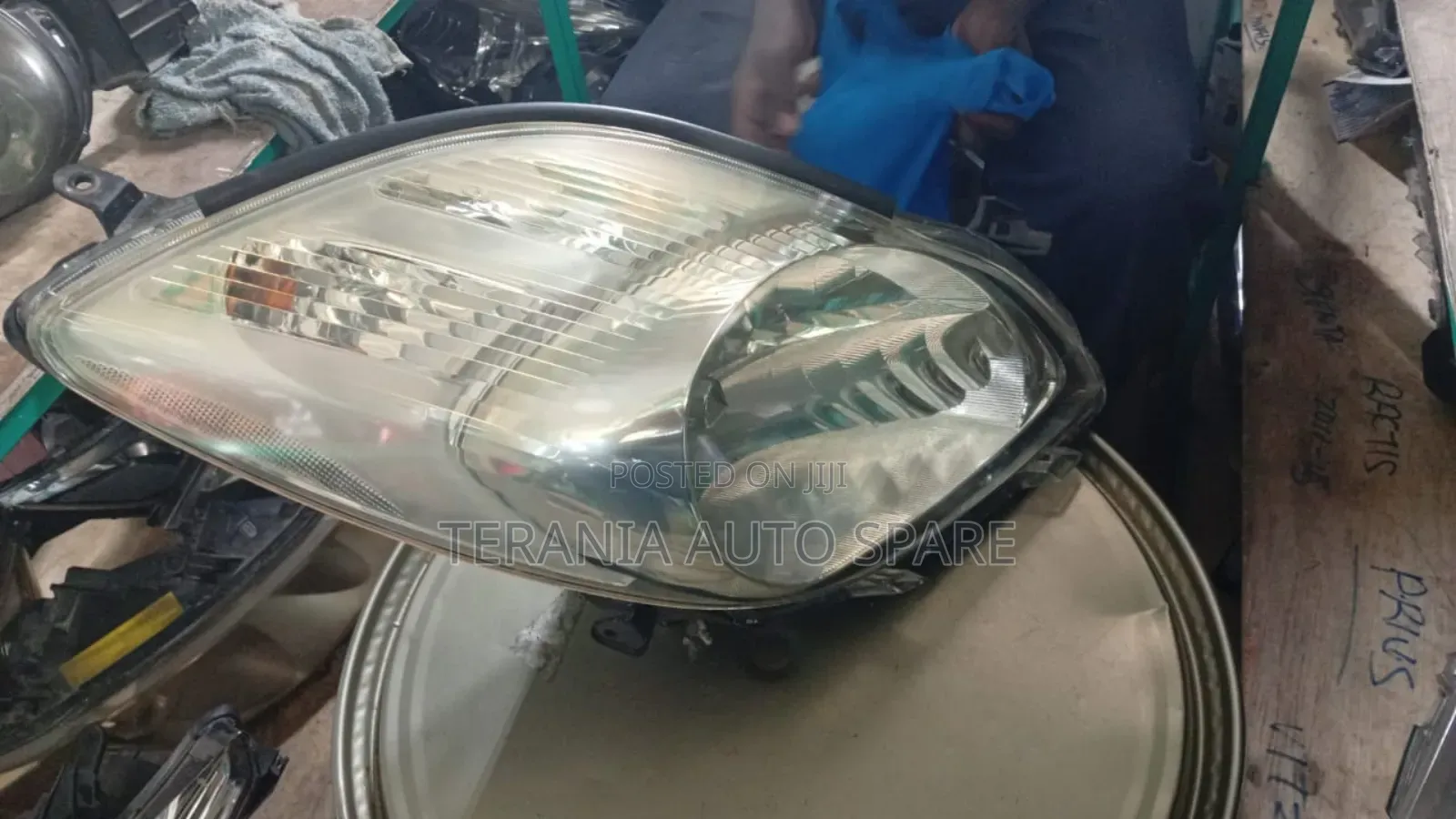 Toyota Vits 2008 Headlight