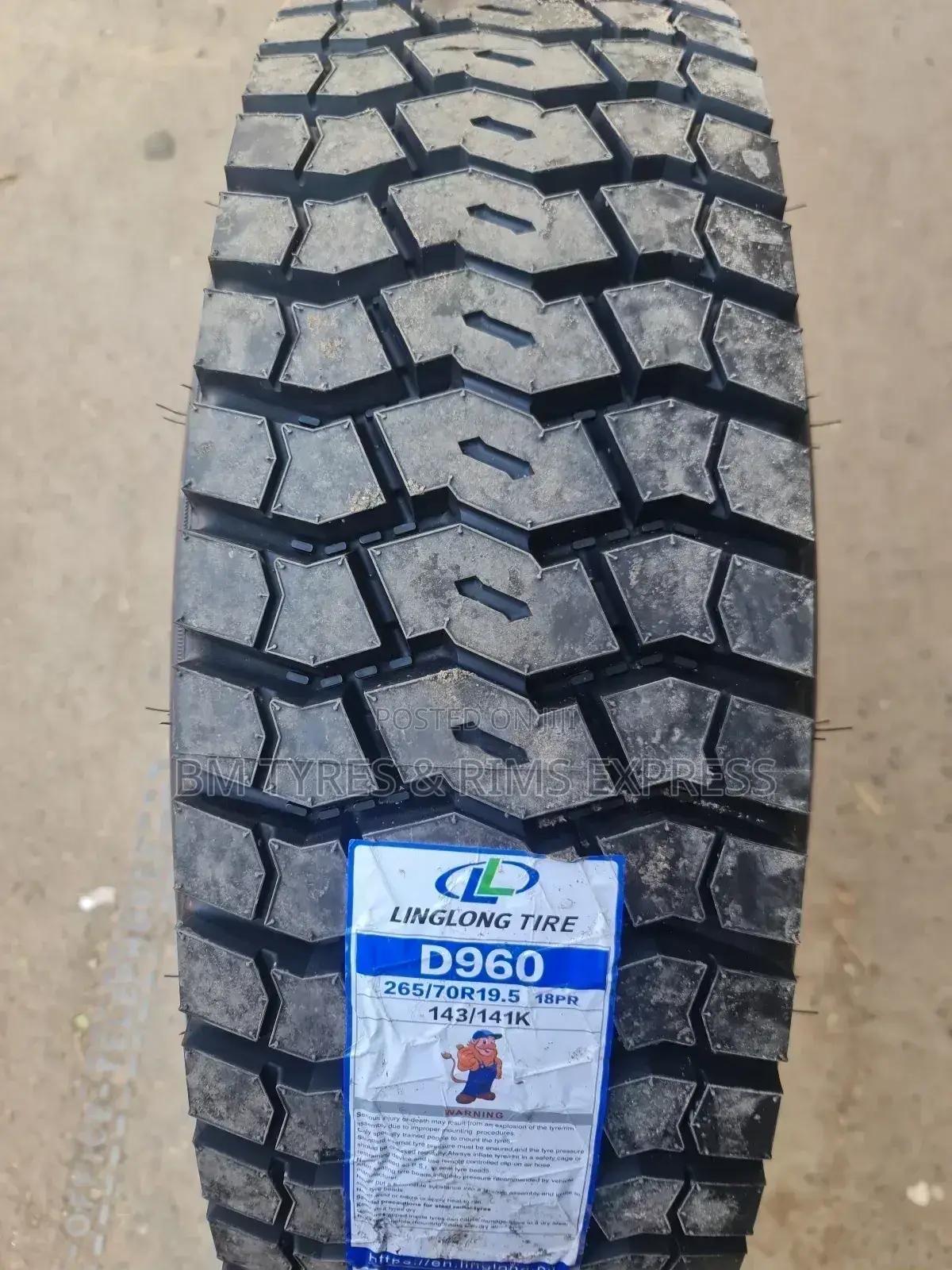 265 /70 R19. 5 Linglong Tyres (Diff) Commercial.
