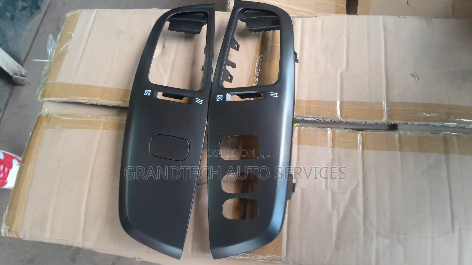 Landcruiser 100 Series Vent Covers