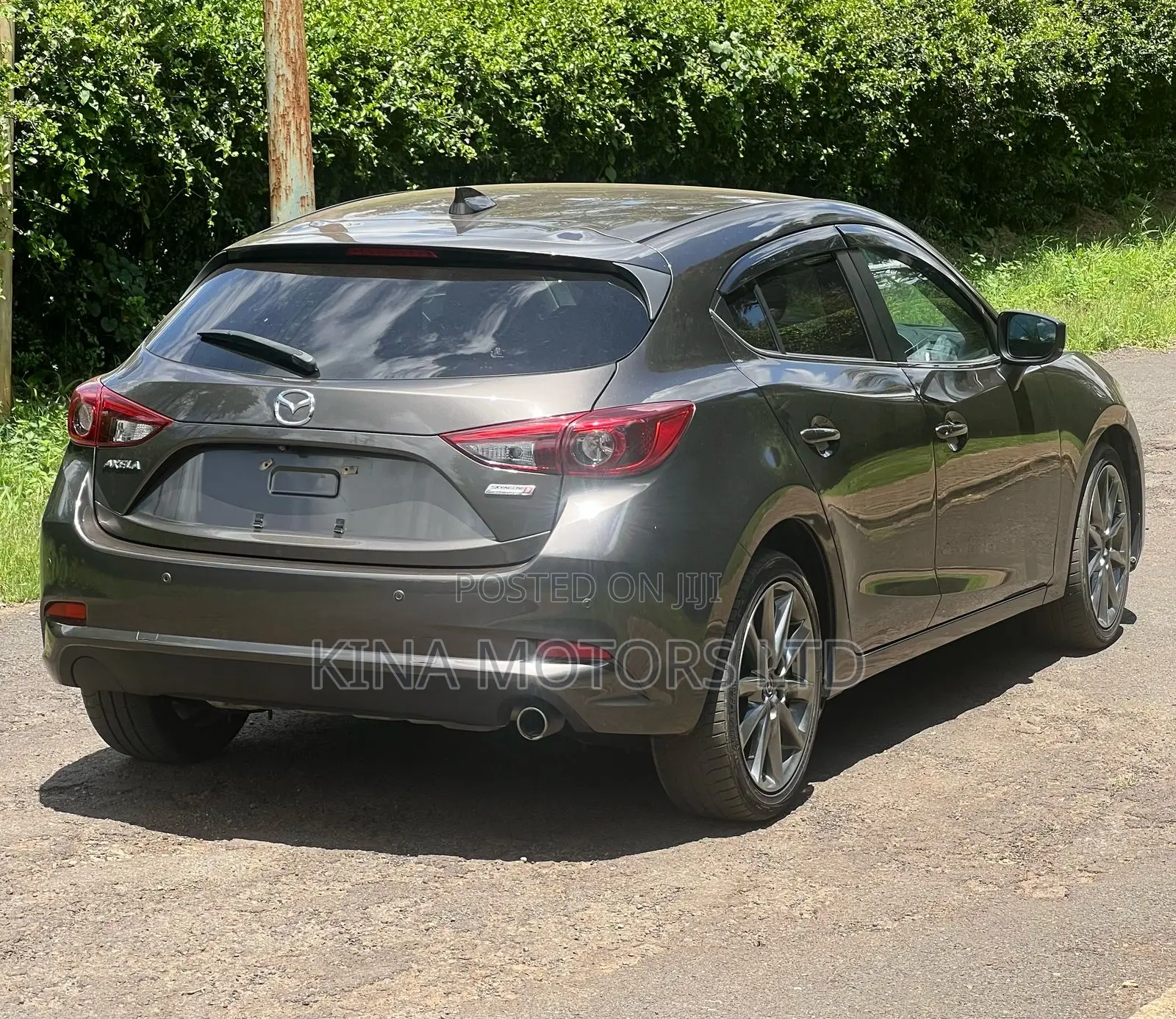 Mazda Axela 2019 Brown