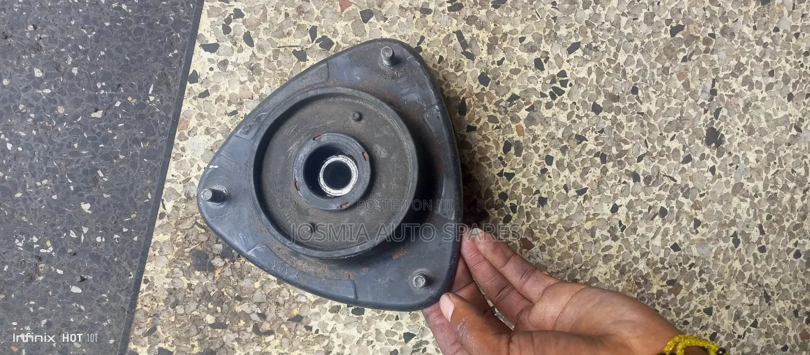 Subaru Impreza Shock Mount